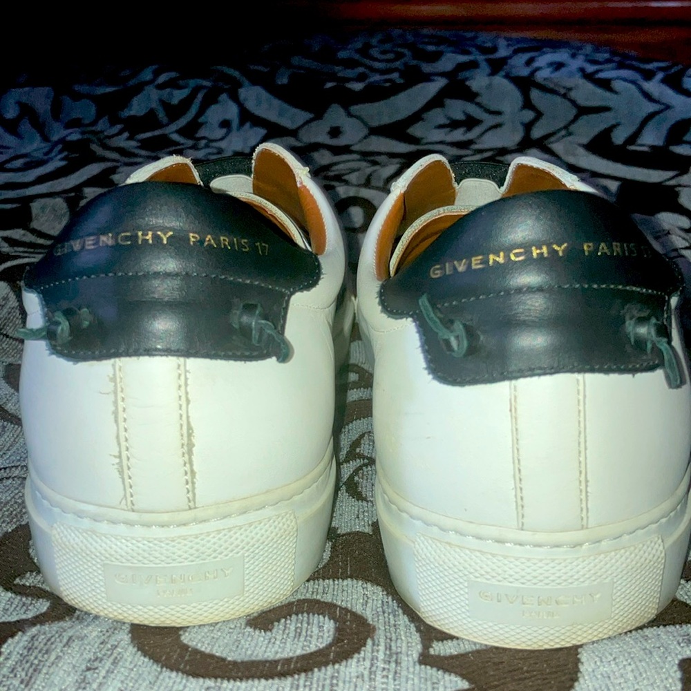 GT Batch Givenchy Paris 17 Strap Sneakers White